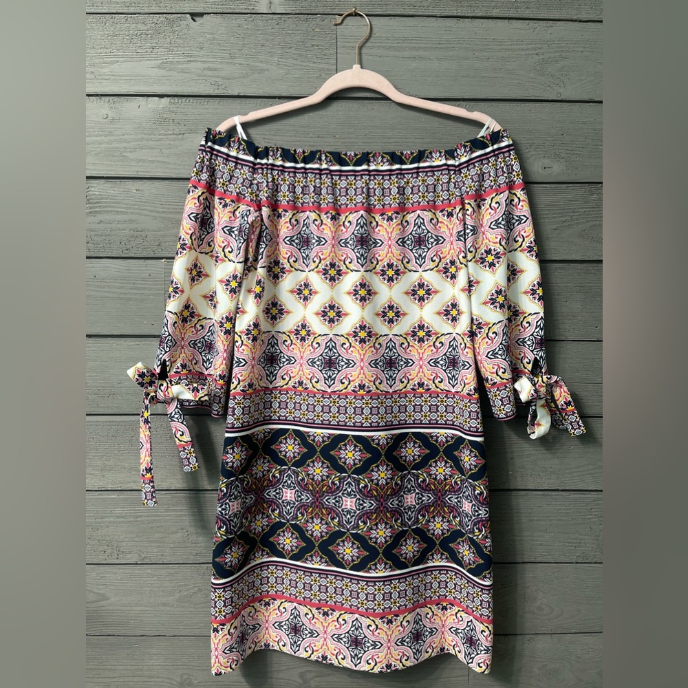 Vince Camuto Off Shoulder Boho Print Dress Sz 4 Summer Resort Vacay Party Event